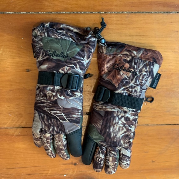 Cabela's Accessories - Cabelas Women’s Camo Gloves